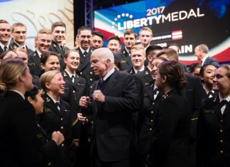 McCain blocks Defense nominees to get Afghanistan war info (Report)