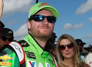 Dale Earnhardt Jr. and wife expecting baby girl (Report)