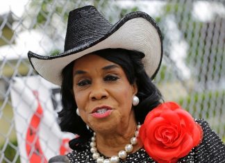 Who is Rep. Frederica Wilson, who criticized Trump for 'insensitive' remark to soldier's widow? (Report)