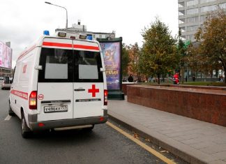Journalist stabbed in neck at Moscow radio station (Report)