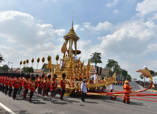 Thailand grieves in elaborate final goodbye to King Bhumibol (Report)