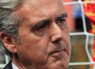 UK to investigate minister who asked aide to buy sex toys (Report)