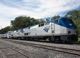 Amtrak forced woman to remove political button before boarding train, passenger claims (Report)