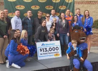 Military families get surprise $1,300 grocery shopping spree (Report)