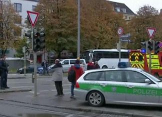 Knife-wielding man injures at least four in Munich; suspect arrested (Report)