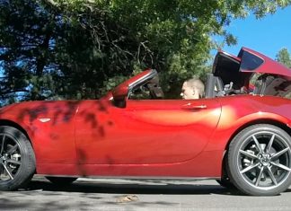 The Mazda MX-5 Miata RF aims to be two cars in one (Report)