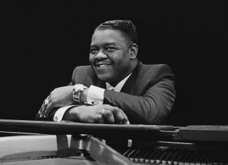 Rock and roll icon Fats Domino dies at 89 (Report)