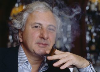 ‘Eastenders’ actress Debbie Arnold claims Michael Winner sexually harrassed her at an audition (Report)