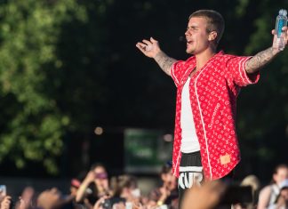 Justin Bieber reveals huge new torso tattoo on Instagram (Report)