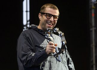 Liam Gallagher rolls out two more Oasis classics for the first time since they split (Report)