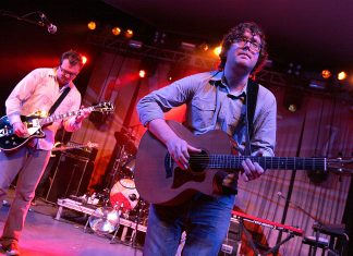 Gomez announce 20th anniversary tour of ‘Bring It On’ (Report)