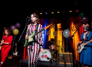 Woman attacks The Regrettes’ 16-year-old singer on-stage (Report)