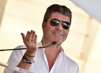 Simon Cowell misses ‘The X Factor’ live show after ‘falling down the stairs’ (Report)