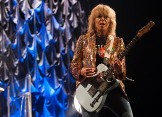 The Pretenders’ Chrissie Hynde calls phone-using fans ‘c*nts’, walks off stage (Report)