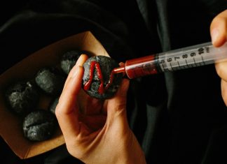 You can buy ‘blood-injected’ cheese balls just in time for Halloween (Report)