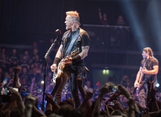 Watch Metallica cover ‘Don’t Look Back In Anger’ in Manchester (Report)