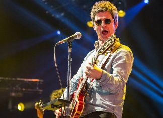 Noel Gallagher shares new song ‘She Taught Me How To Fly’ on ‘Jools Holland’ (Report)