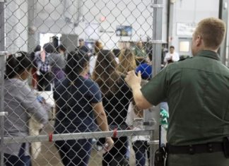 Trump, U.S. Republicans to meet amid furor over immigrant children (Report)