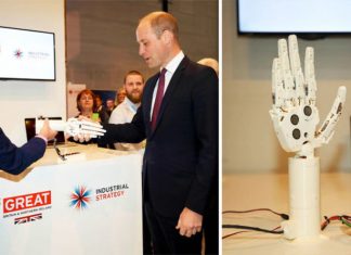 UK: Prince William shakes a ROBOTIC hand at the International Business Festival in Liverpool | Royal | News