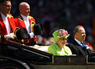 UK: The Queen helps punters win big with green hat on day four of Royal Ascot | Royal | News