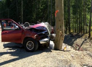 One sent to hospital after pickup truck crosses lanes and strikes hydro pole on Malahat, Reports