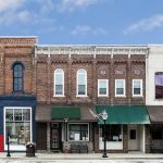 102024633_mainst_976.jpg