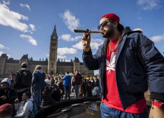 Canadians will be able to legally puff pot starting Oct. 17 (Details)