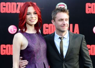 Entertainment: Chris Hardwick show pulled while network investigates sex assault claims (News)