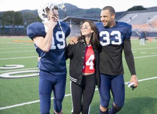 Celebrity: Becca Kufrin breaks more than hearts as two suitors head to hospital