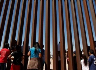 Children’s distress may help Trump bargain for his border wall (Report)