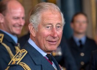 Queen could be ready to step down after MAJOR change at the palace – will Charles move in? | Royal | News (Details)