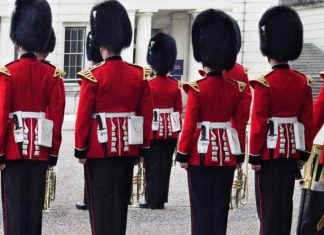 Royal news: Prince Sebastien of Luxembourg takes part in Changing of the Guard | Royal | News (Details)