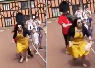 Royal Guard shoves tourist out his way in dramatic moment at Windsor Castle | Royal | News (Details)