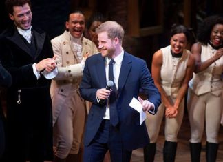 Meghan Markle news: Meghan watches from the crowd as Harry SINGS on stage | Royal | News (Details)