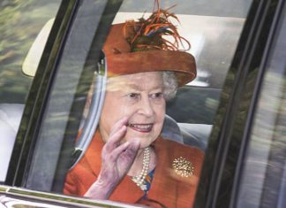 Royal day out! Queen joined by Charles and William at church – but there’s no sign of Kate | Royal | News (Details)