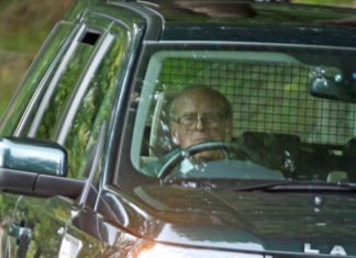 Prince Philip has been pictured driving around Balmoral | Royal | News (Details)
