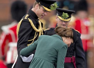 Royally AWKWARD: Moments Kate, Meghan and the Queen would rather forget | Royal | News (Details)