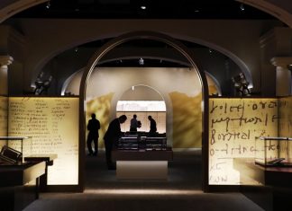 Dead Sea Scroll fragments may be fakes, Report Dead Sea Scroll fragments may be fakes, Report