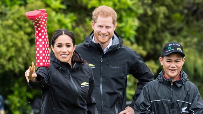 Harry, Meghan welly-wanging skills in New Zealand