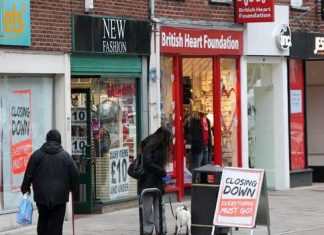 High Street crisis: The stark figures are the largest half-year fall in stores High Street crisis: The stark figures are the largest half-year fall in stores