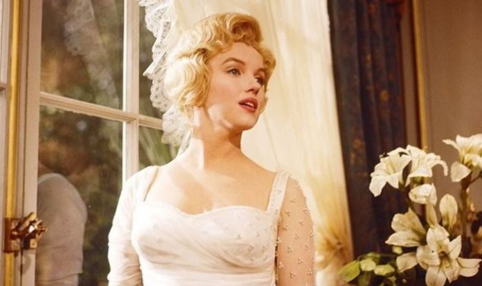 Marilyn Monroe Golden Globe breaking $250,000 at Hollywood auction