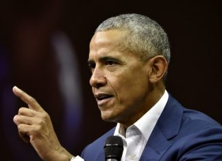 Obama Called Out Donald Trump’s “Mommy Issues” Obama Called Out Donald Trump's “Mommy Issues”