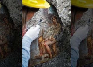 Sensual fresco discovered in Pompeii ruins Sensual fresco discovered in Pompeii ruins