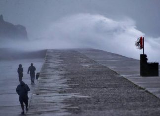 Storm Diana UK: Bring heavy rain and severe gales of up to 70mph Storm Diana UK: Bring heavy rain and severe gales of up to 70mph