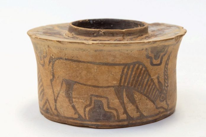 Toothbrush holder is 4000-year-old relic, Report