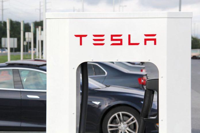 Elon Musk promises 100 percent Tesla Supercharger coverage, Report