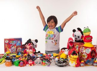 Highest earning Youtuber: 7-Year-Old Made $22 Million Playing With Toys Highest earning Youtuber: 7-Year-Old Made $22 Million Playing With Toys