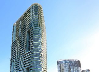 Opal Tower crack: Apartment building evacuated (Report) Opal Tower crack: Apartment building evacuated (Report)