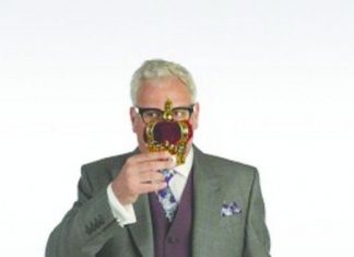 Ray Kelvin, Ted Baker CEO, steps aside over ‘forced hugging’ scandal Ray Kelvin, Ted Baker CEO, steps aside over 'forced hugging' scandal