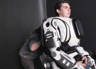 Russian Robot turns out to be man in suit Russian Robot turns out to be man in suit